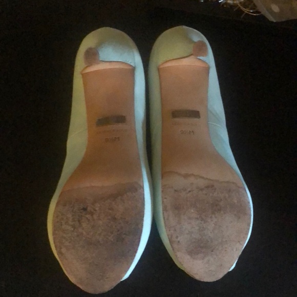 Badgley Mischka shoes! - Picture 4 of 6